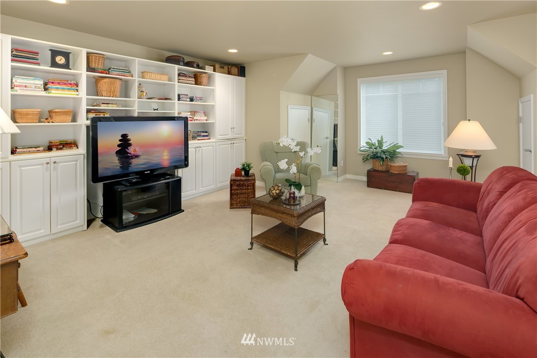 17330 5th Place West Bothell, WA 98012 - Photo 15 of 25