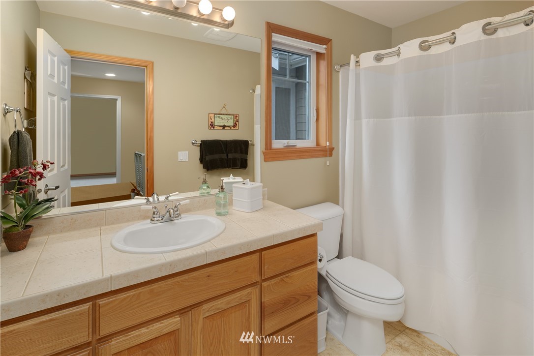 17330 5th Place West Bothell, WA 98012 - Photo 17 of 25