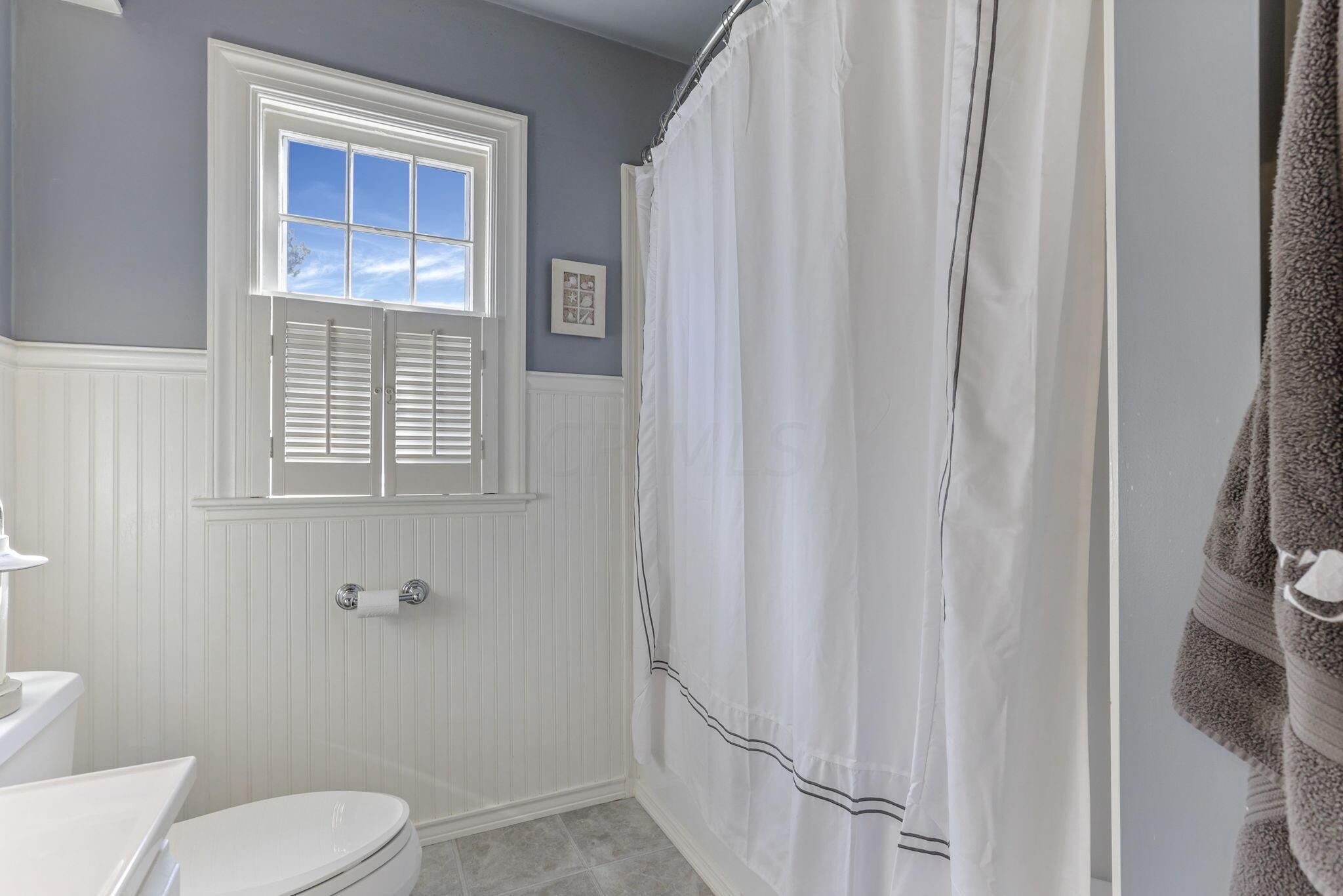 141 Park Road Columbus, OH 43235 - Photo 33 of 75 33-web-or-mls-0V3A7981