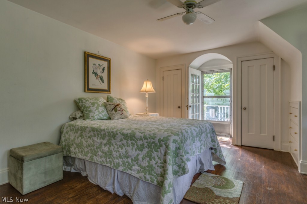 3087 Huntington Road Cleveland, OH 44120 - Photo 19 of 24 Gallery Image 19