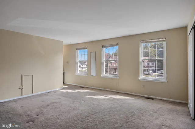 $275,000 | 13 Summit Court, Clementon, NJ 08021