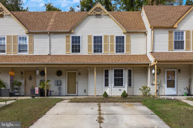 $275,000 | 13 Summit Court, Clementon, NJ 08021