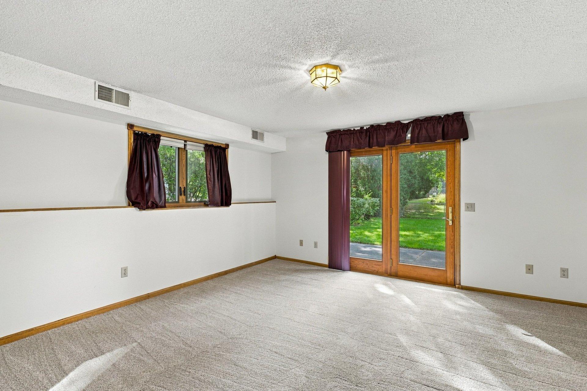 330 Shady Ridge Road Northwest Hutchinson, MN 55350 - Photo 18 of 28 Gallery Image 18