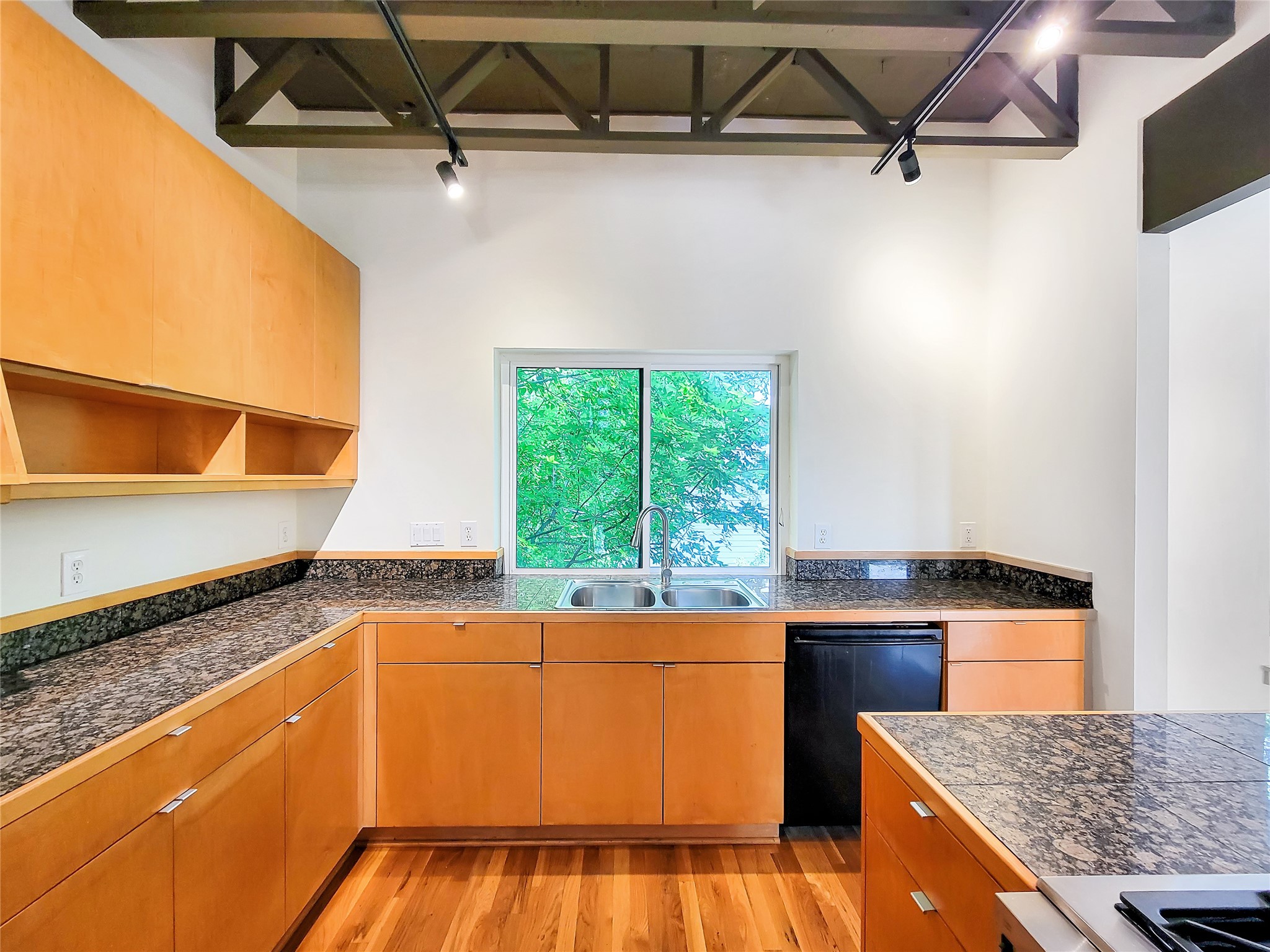 321 East 20th Street Houston, TX 77008 - Photo 24 of 36