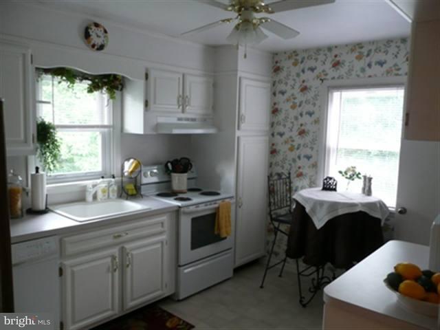 634 Devon Road Camp Hill, PA 17011 - Photo 4 of 6 Gallery Image 4