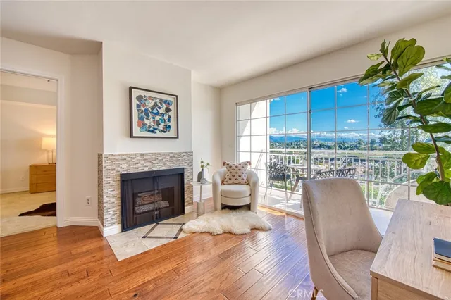 $499,000 | 4755 Templeton Street, Unit 2117, Los Angeles, CA 90032