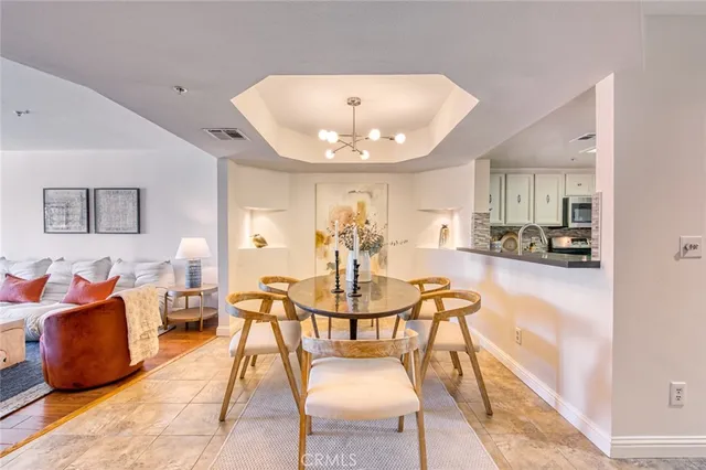 $499,000 | 4755 Templeton Street, Unit 2117, Los Angeles, CA 90032