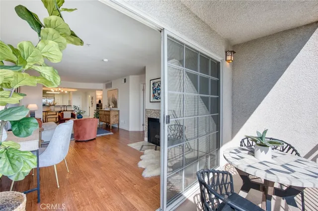 $499,000 | 4755 Templeton Street, Unit 2117, Los Angeles, CA 90032