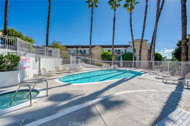 $499,000 | 4755 Templeton Street, Unit 2117, Los Angeles, CA 90032