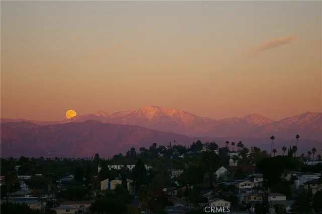 $499,000 | 4755 Templeton Street, Unit 2117, Los Angeles, CA 90032