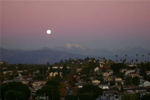 $555,000 | 4755 Templeton Street, Unit 2117, Los Angeles, CA 90032