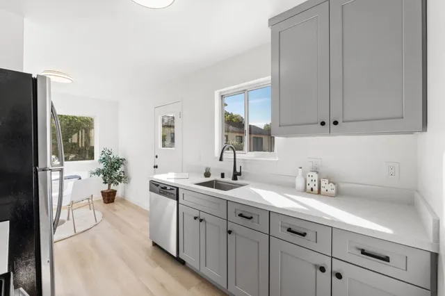 $1,888,000 | 1064 Fifteenth Avenue, Redwood City, CA 94063