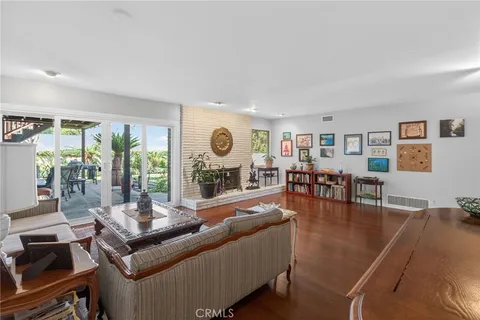 $949,900 | 5305 Bardwell Avenue, Riverside, CA 92506