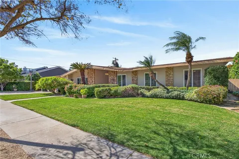 $949,900 | 5305 Bardwell Avenue, Riverside, CA 92506