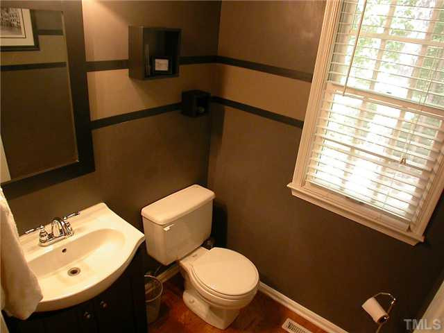 23 Thorne Ridge Drive Durham, NC 27713 - Photo 14 of 25 Bathroom