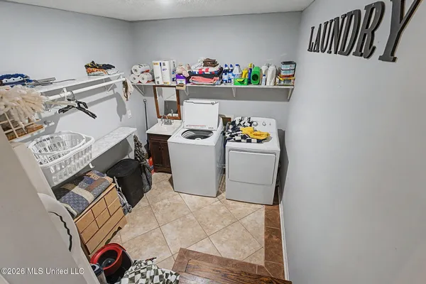 $445,000 | 2125 Swinnea Road, Nesbit, MS 38651