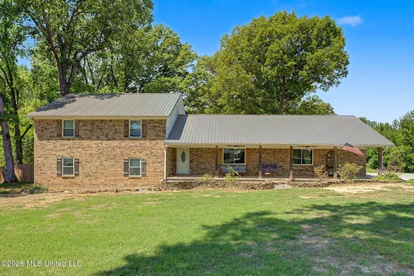 $445,000 | 2125 Swinnea Road, Nesbit, MS 38651