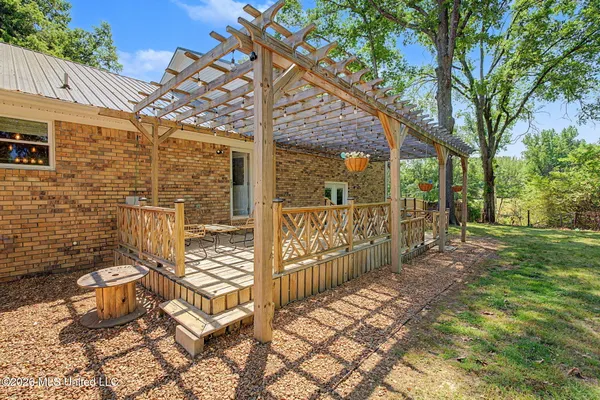 $445,000 | 2125 Swinnea Road, Nesbit, MS 38651