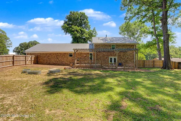 $445,000 | 2125 Swinnea Road, Nesbit, MS 38651
