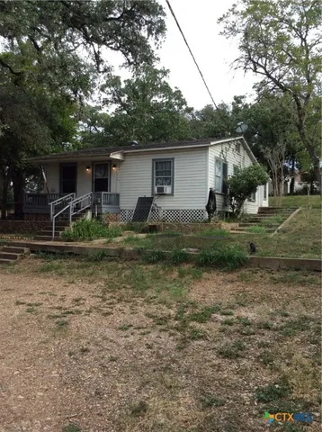 $125,000 | 914 MacArthur Street, Cuero, TX 77954