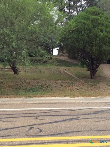 $125,000 | 914 MacArthur Street, Cuero, TX 77954