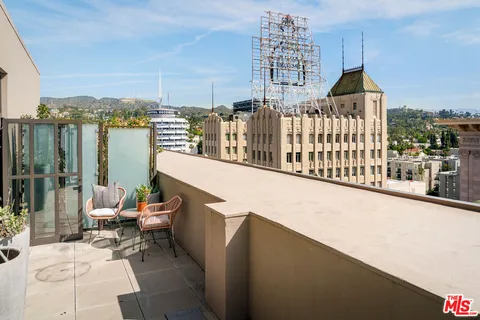 a view of terrace with city view