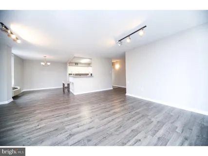 $2,300 | 666 West Germantown Pike, Unit 1620, Plymouth Meeting, PA 19462