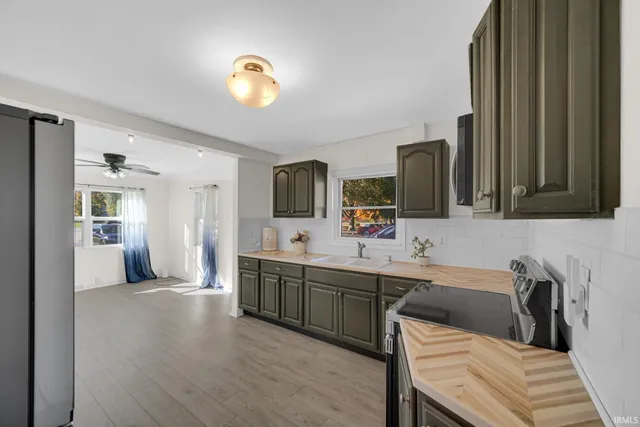 $275,000 | 12149 McKinley Highway, Mishawaka, IN 46545