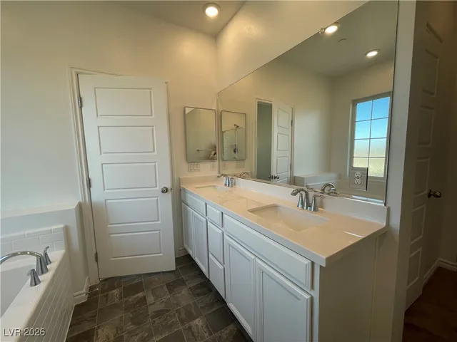 $1,995 | 20 Barbara Lane, Unit 59, Las Vegas, NV 89183