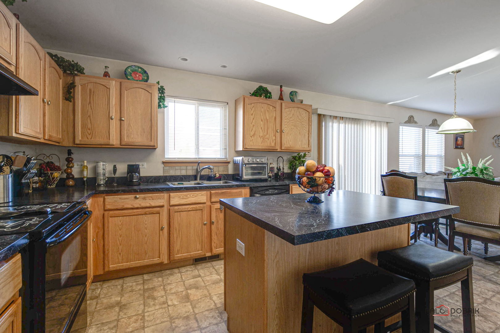 1402 Reed Road Zion, IL 60099 - Photo 12 of 36 Gallery Image 12
