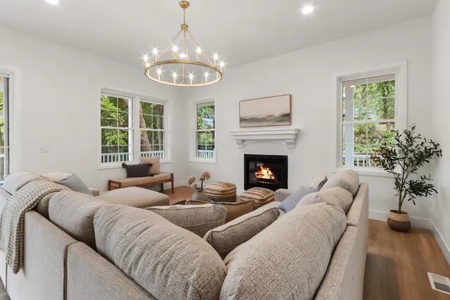 $2,695,000 | 5598 West Shore Drive, La Grange, WI 53121