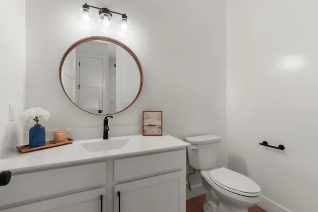 $2,695,000 | 5598 West Shore Drive, La Grange, WI 53121