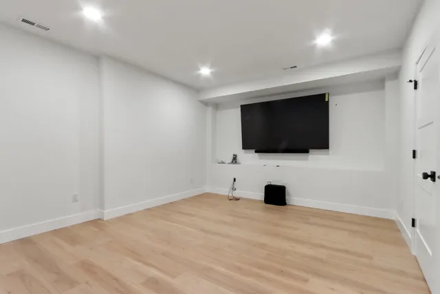 $2,695,000 | 5598 West Shore Drive, La Grange, WI 53121