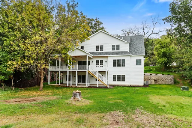 $2,695,000 | 5598 West Shore Drive, La Grange, WI 53121