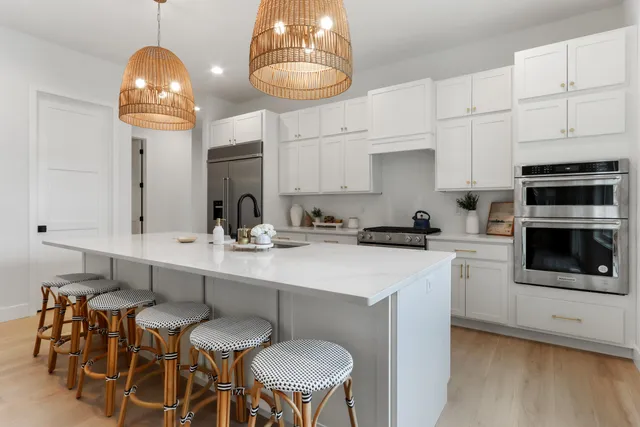 $2,695,000 | 5598 West Shore Drive, La Grange, WI 53121