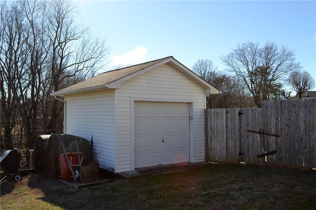 1905 Jamestown Road Morganton, NC 28655 - Photo 21 of 21 Gallery Image 21