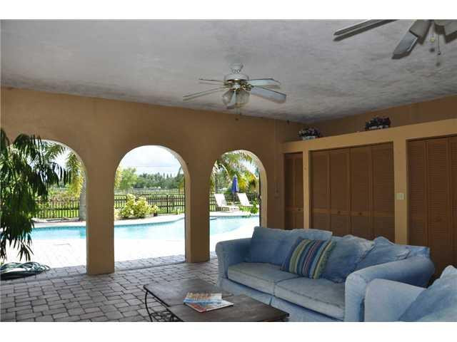 5410 Southwest 178th Avenue Southwest Ranches, FL 33331 - Photo 13 of 25 Den/Family/Great Room