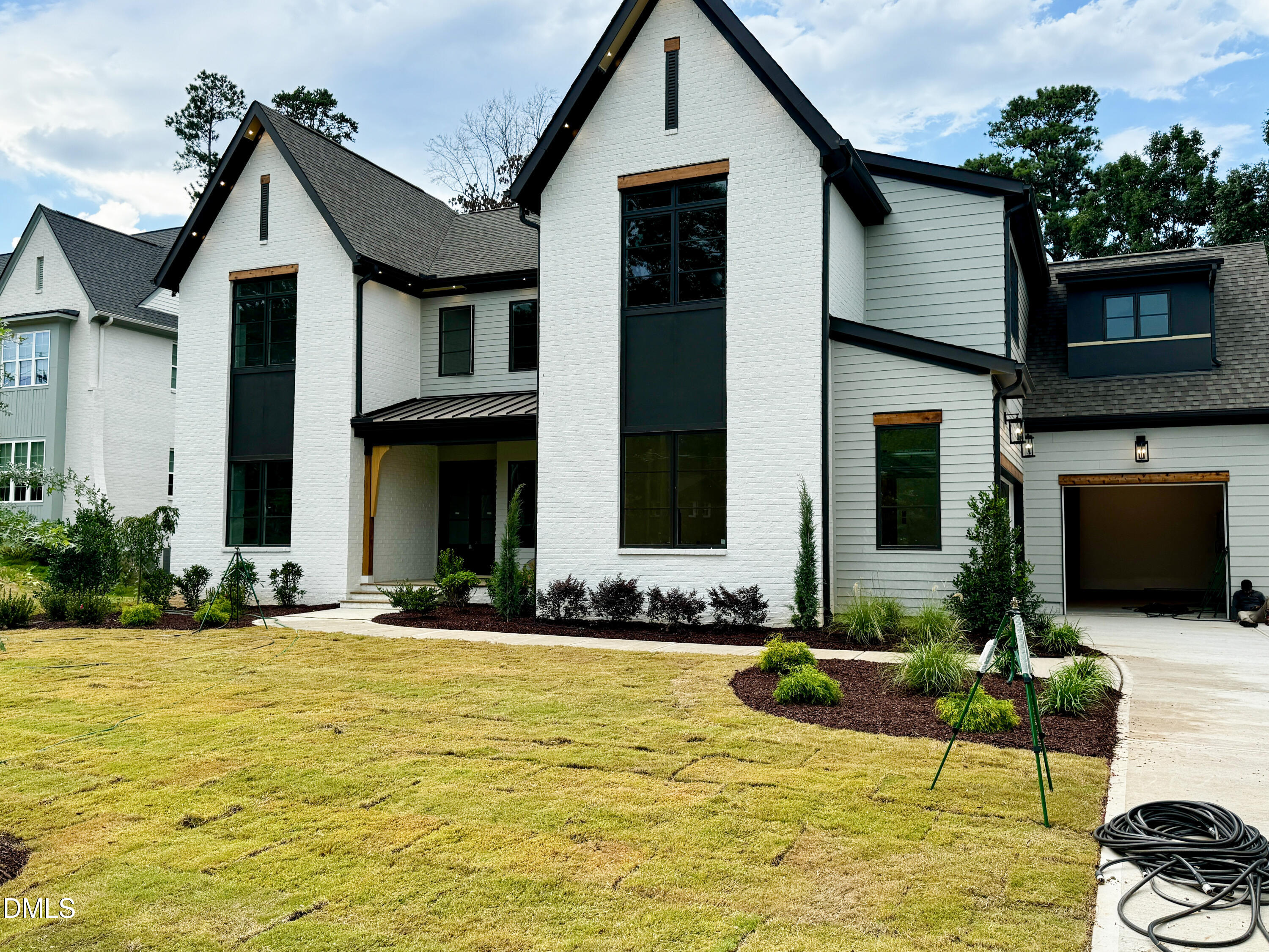 221 Dublin Road Raleigh, NC 27609 - Photo 2 of 28 IMG_4279 (1)-2