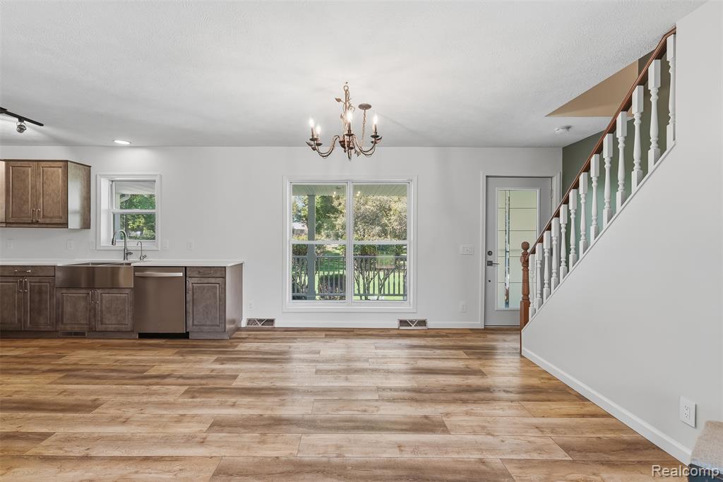 5430 North Gale Road Davison, MI 48423 - Photo 10 of 56 Gallery Image 10