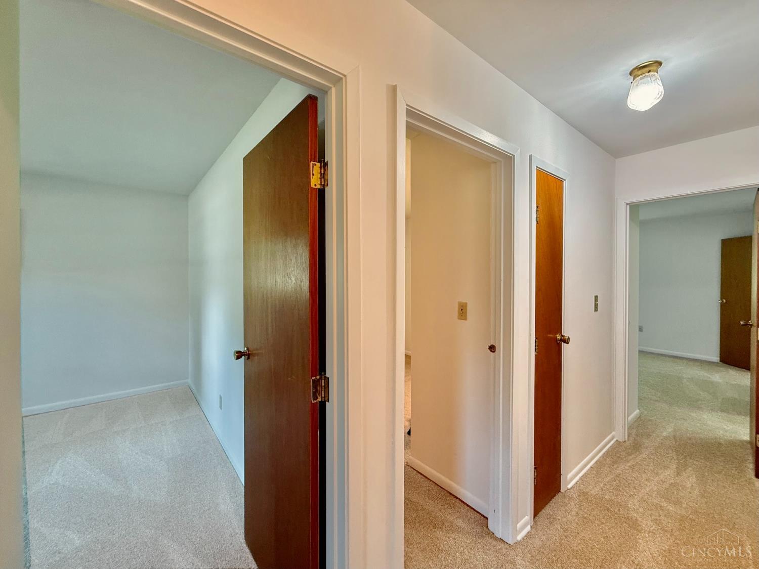 7600 Kings Run Road Dayton, OH 45459 - Photo 48 of 65 Gallery Image 48