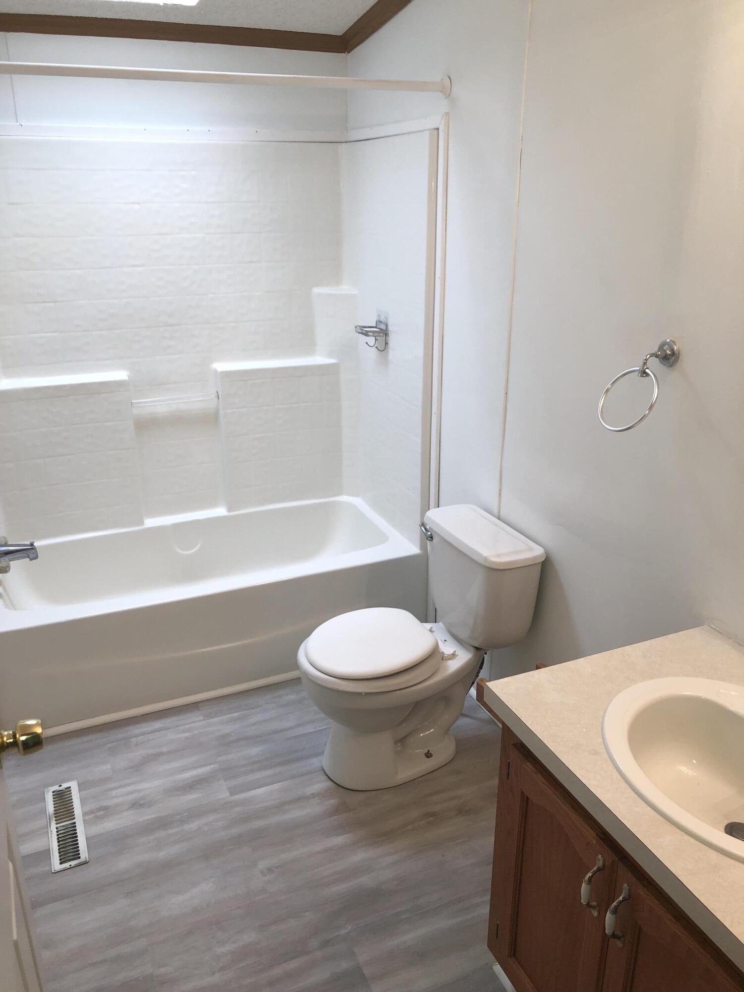 2646 Carter Road Coloma, MI 49038 - Photo 17 of 19 2bath