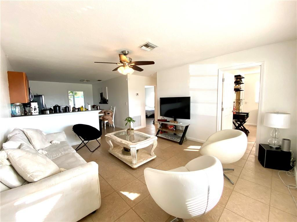 2832 North Dixie Highway Boca Raton, FL 33431 - Photo 5 of 28 Photo 5