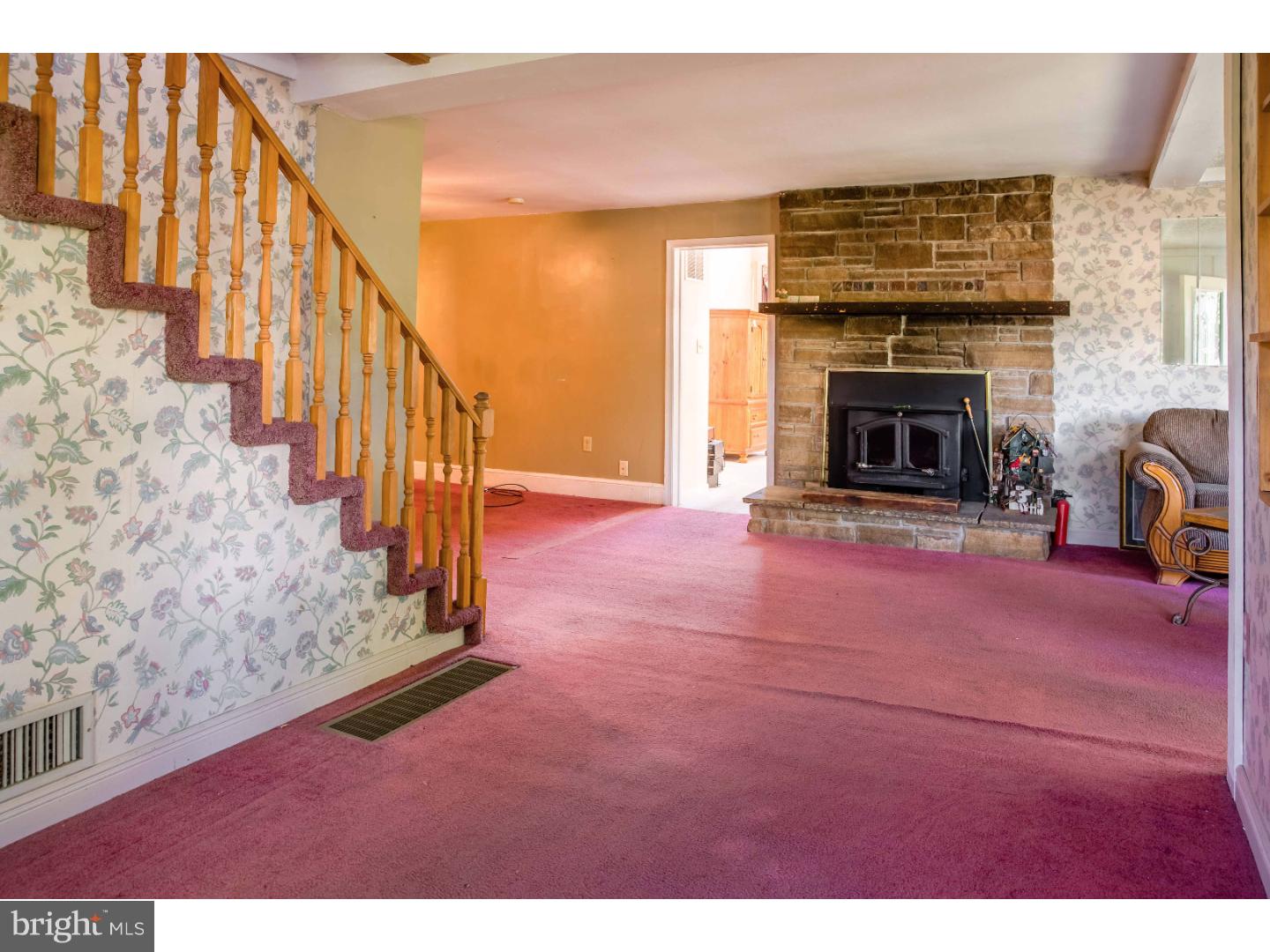 2045 Sugar Bottom Road Furlong, PA 18925 - Photo 6 of 25 Living Room