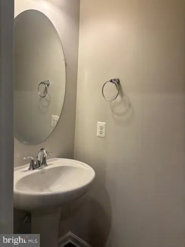 $3,300 | 11033 Blackburn Cove Lane, Manassas, VA 20109