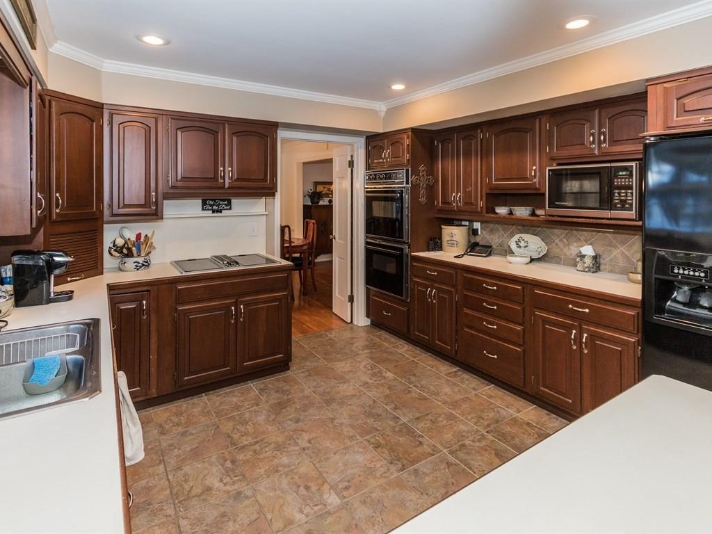 7657 Dean Road Indianapolis, IN 46240 - Photo 11 of 26 Gallery Image 11