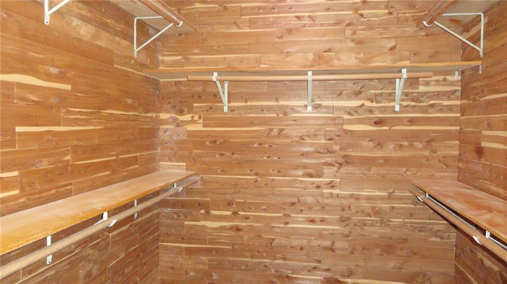 7657 Dean Road Indianapolis, IN 46240 - Photo 21 of 26 Gallery Image 21