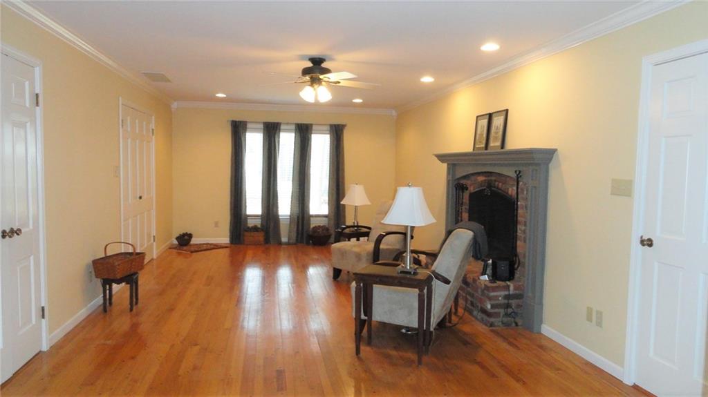 7657 Dean Road Indianapolis, IN 46240 - Photo 4 of 26 Gallery Image 4