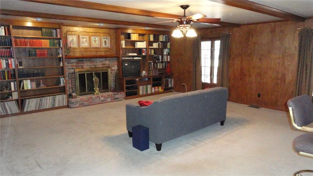 7657 Dean Road Indianapolis, IN 46240 - Photo 10 of 26 Gallery Image 10