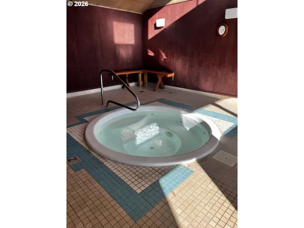 $46,000 | 1400 Candlelight Drive, Unit 162, Eugene, OR 97402