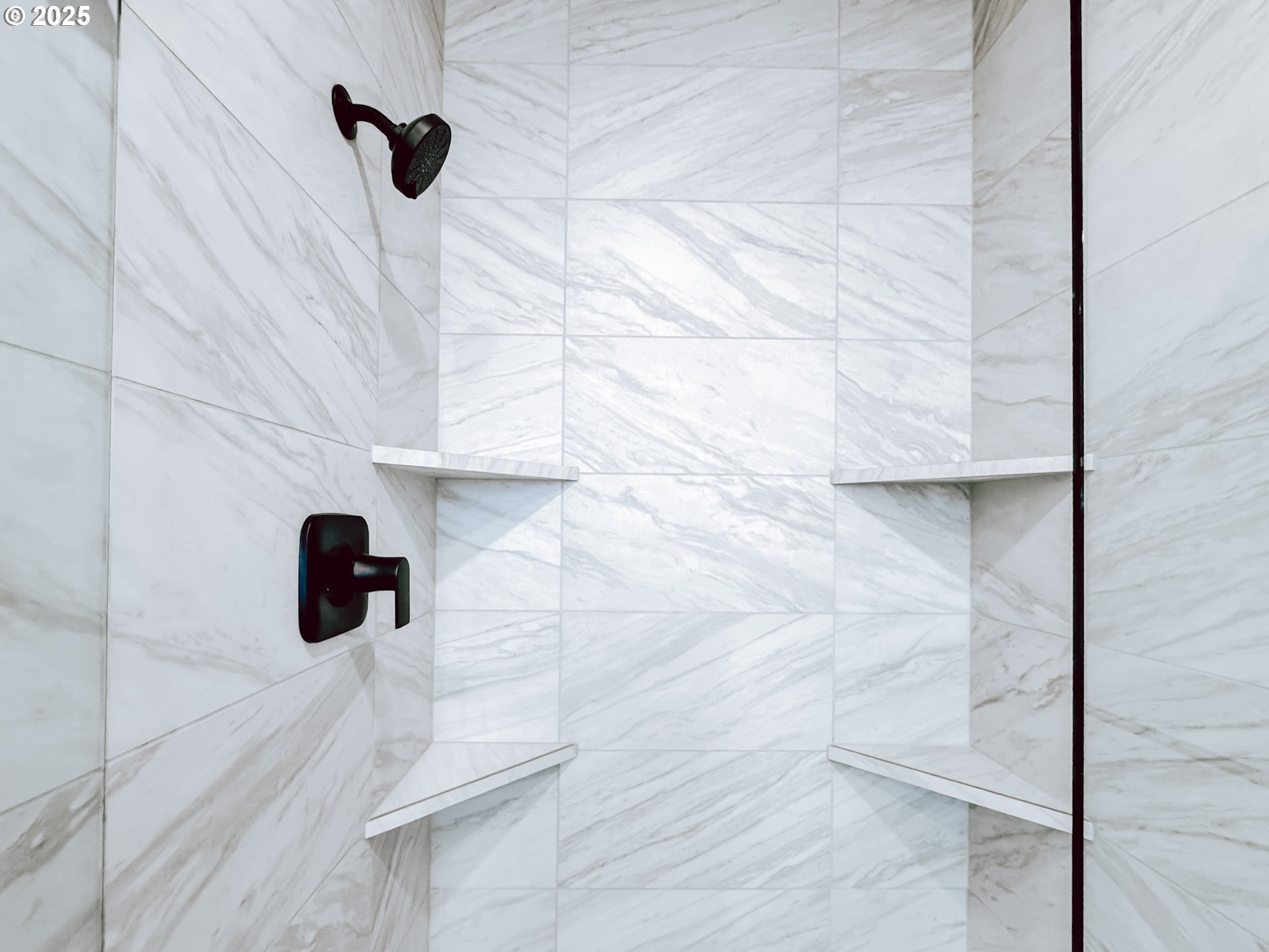 2509 South 4th Way Ridgefield, WA 98642 - Photo 26 of 45 a bathroom with a shower